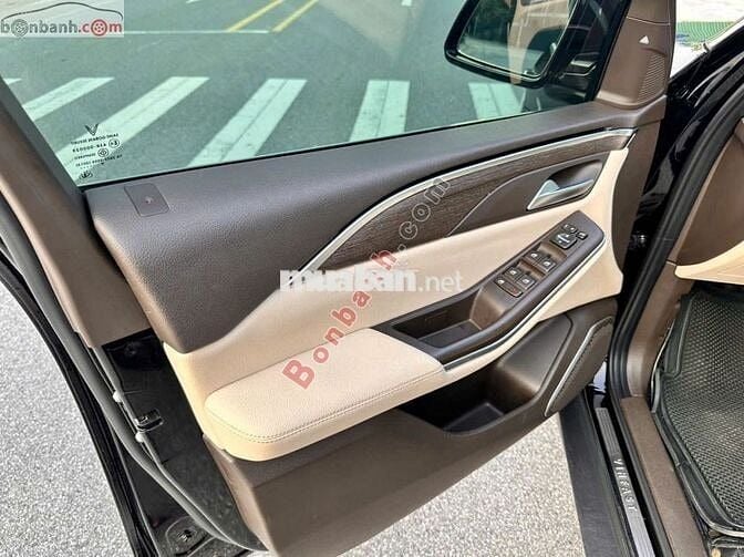 VinFast Lux SA 2.0 Premium 2.0 AT 2020 - 595 Triệu