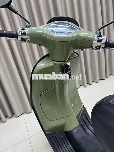 Vespa 125 siêu lướt vài ngàn km đẹp như bức tranh