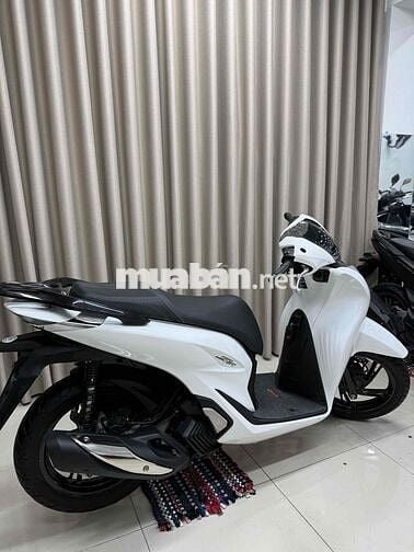SH 125 abs cuối 2022 giá cực êm