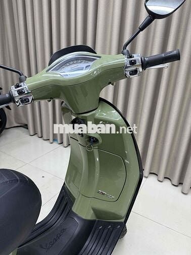 Vespa 125 siêu lướt vài ngàn km đẹp như bức tranh