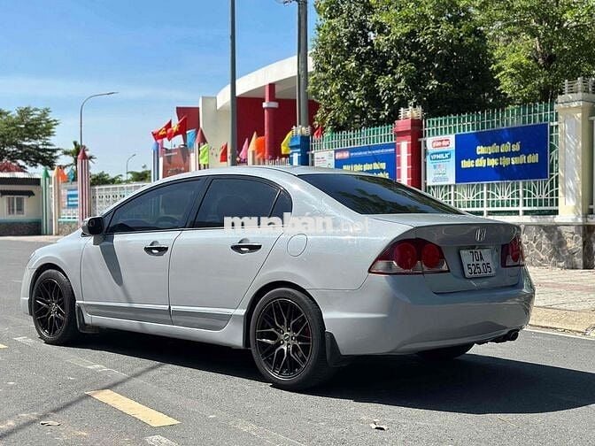 Honda Civic 2008 2.0 AT - 180000 km