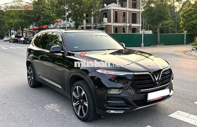 VinFast Lux SA 2.0 Premium 2.0 AT 2020 - 595 Triệu