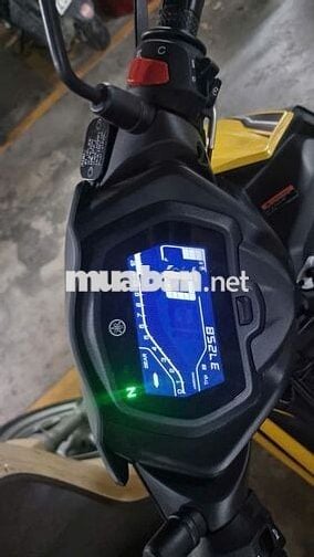 Xe máy Yamaha Exciter 155 VVA Vàng Đen