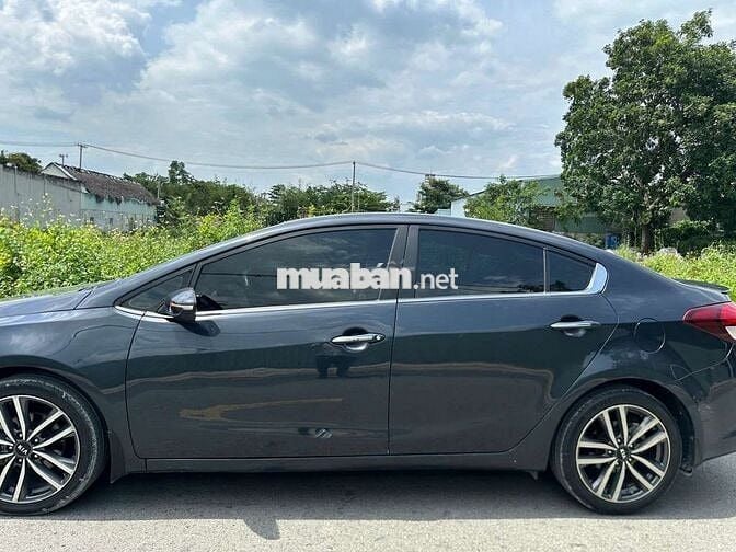 Kia Cerato- 72000 km. xe gia đình. ít đi