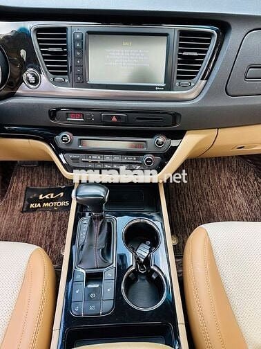 Kia Sedona 2019 Platium D - 86000 km