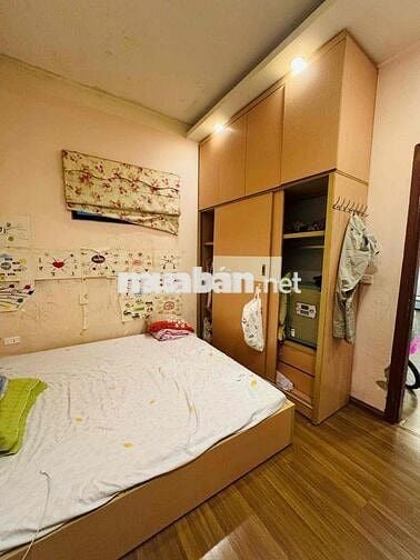 chính chủ cần bán căn 3 ngủ 2 vệ sinh số tứ quý 2222