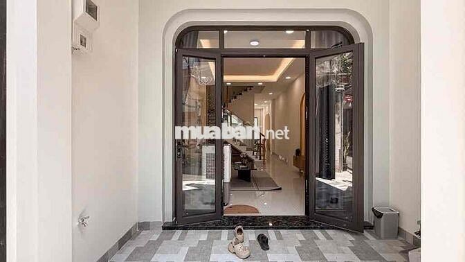 NHÀ BÁN TRUNG TÂM PHÚ NHUẬN HẺM XE HƠI