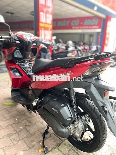 Xe máy Honda Air Blade 125 màu đỏ 2023