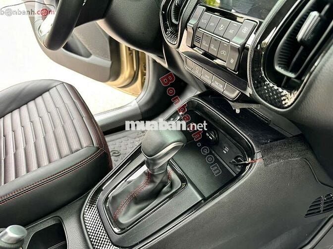 Kia Sonet Premium 1.5 AT 2023 - 555 Triệu