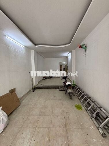 Mặt tiền 80m trệt lầu đường nguyễn văn lượng thichd hợp Kd đa ngành