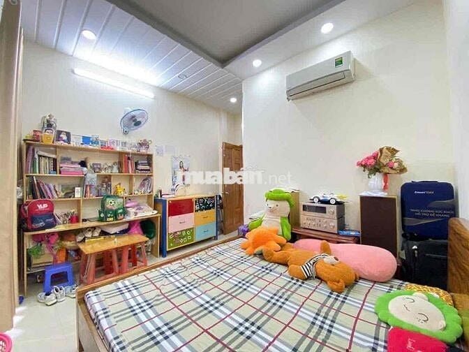 Nhà nguyên căn siêu rộng ngay ngã ba Cây Trâm Phạm Văn Chiêu