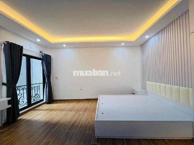 Bùi Xương Trạch - 32m2 , 5 tầng , MT 6m , ngõ thông , 8,3tỷ