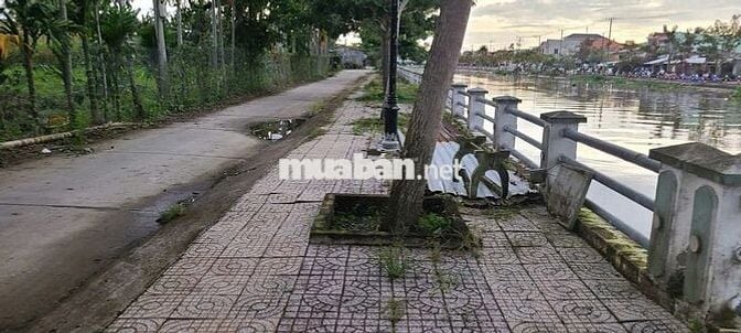 Đất Mặt Tiền gần trường học, chợ ủy ban TT Huỳnh Hữu Nghĩa