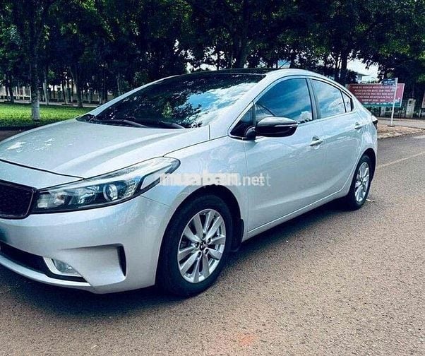 Kia Cerato 2017 1.6 MT - 50 km