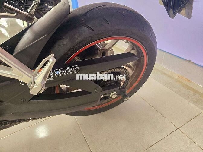 Honda cb650r date 2021 đập thùng mới 2022