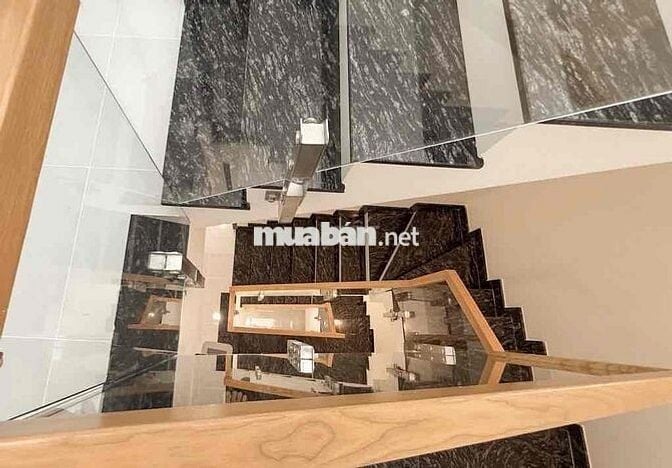 NHÀ BÁN TRUNG TÂM PHÚ NHUẬN HẺM XE HƠI