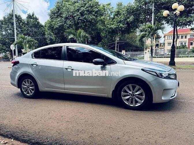 Kia Cerato 2017 1.6 MT - 50 km