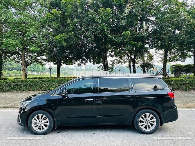 Kia Sedona 2019 Platium D - 86000 km