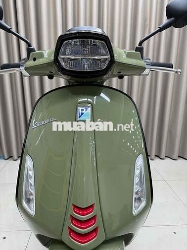 Vespa 125 siêu lướt vài ngàn km đẹp như bức tranh