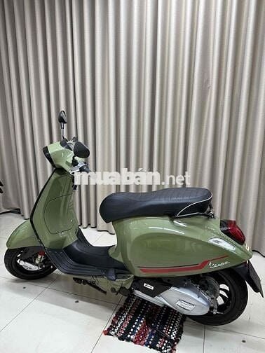 Vespa 125 siêu lướt vài ngàn km đẹp như bức tranh