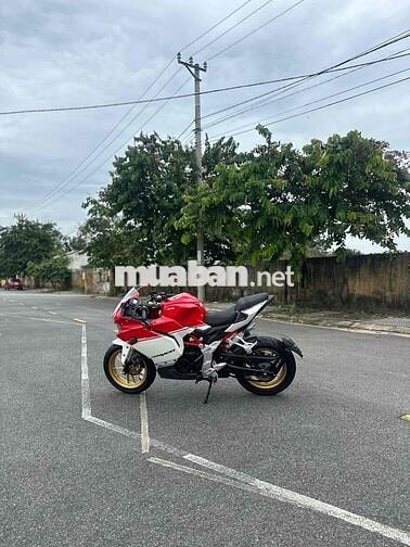 Gpx demon lướt 9.000km siêu đẹp