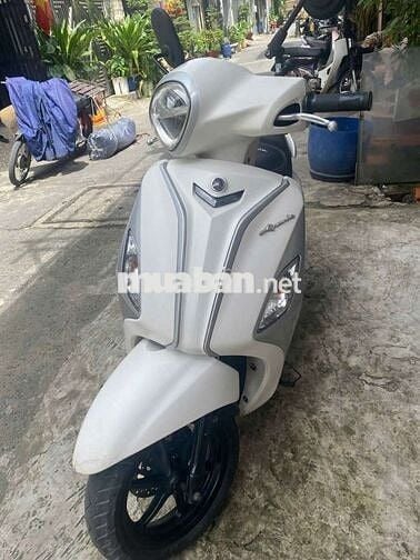 Xe tay ga Yamaha Grande 2019