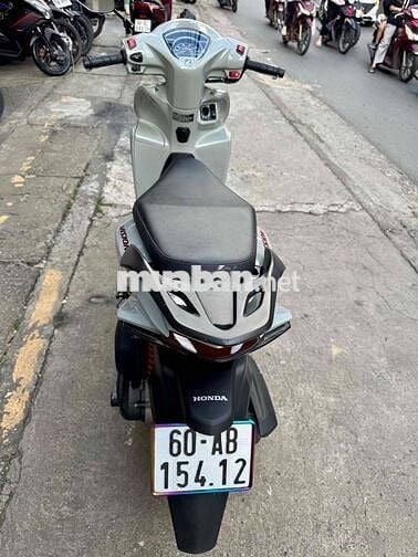 🔴🔴 Vision xám xm bánh cao 2025 như mới có góp