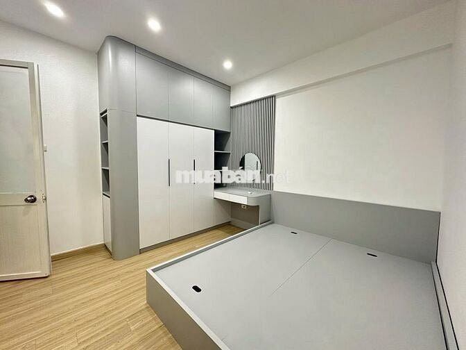 Chính chủ bán gấp CH B11C, Nam Trung Yên, 57m2, 2N,2WC, giá 5.74 tỷ