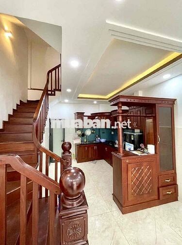 MÌNH CẦN CHO THUÊ NGUYÊN CĂN FULL NT, XE HƠI ĐẬU CỬA NGUYỄN VĂN ĐẬU BT