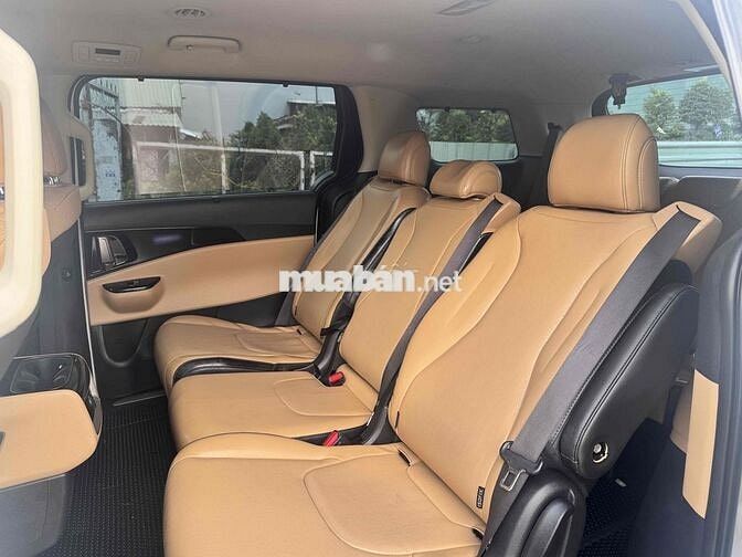 Kia Carnival 2021 2.2D Premium 8 chỗ - 73000 km