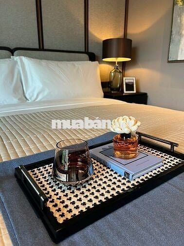 Căn 3 PN view Tràng Tiền Plaza, full nội thất 6* - QL Ritz - Carlton