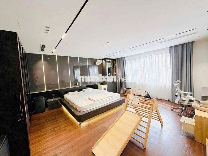 Tòa VP hạng A giữa trung tâm Kim Ngưu /Lạc Trung 78 m 8 tầng thang máy