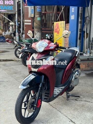 Xe máy Honda SH Mode màu đỏ