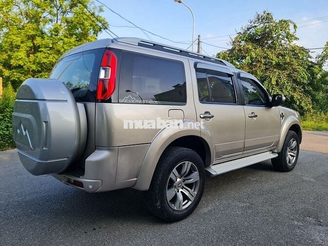 Ford Everest 2011 máy dầu số tự động