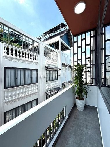 Nhà đẹp xinh 1T2L đường Bùi Thị Xuân, giá 2ty250/ 53,1m2. Sổ riêng