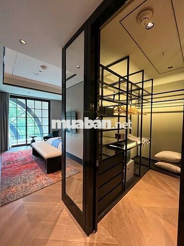 Căn 3 PN view Tràng Tiền Plaza, full nội thất 6* - QL Ritz - Carlton