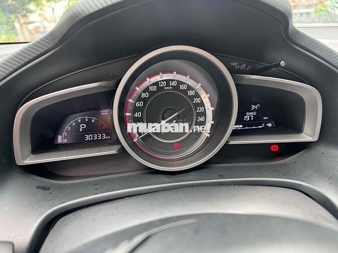Mazda 3 2016 1.5 AT Hatchback - 30000 km 1 chủ