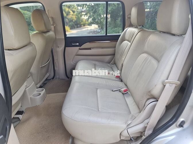 Ford Everest 2011 máy dầu số tự động