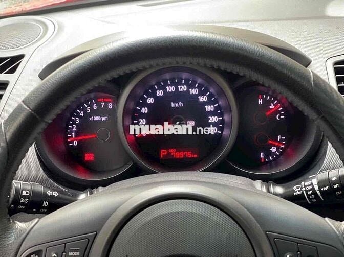 Kia soul  2009 SLi 1.6 AT - 70000 km