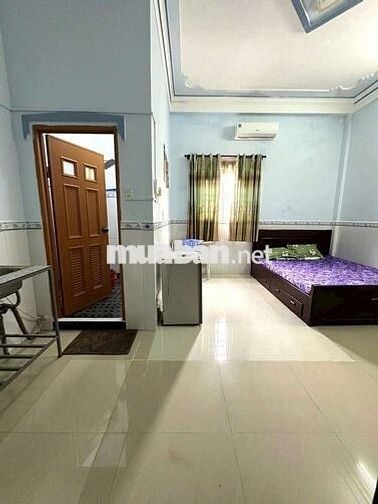 CHO THUÊ PHÒNG TRỌ FULL NỘI THẤT CÓ CỬA SỔ KDC 586 GẦN CHỢ GIÁ 2.3TR