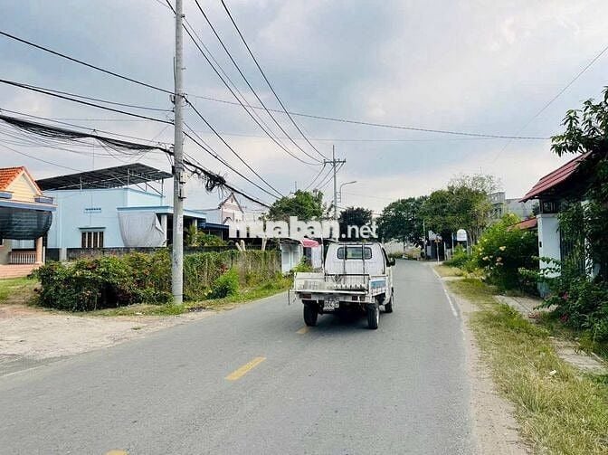 690 TRIỆU, ĐẤT THỔ CƯ MT KINH DOANH SUỐI LỘI, 13,5M X 42M, SỔ HỒNG SẴN
