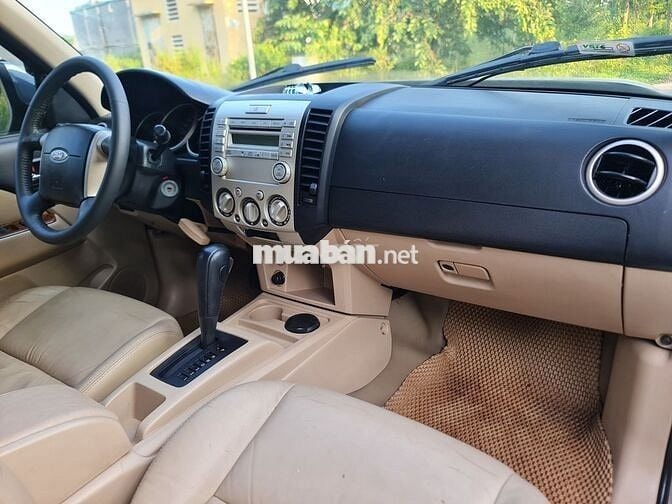 Ford Everest 2011 máy dầu số tự động