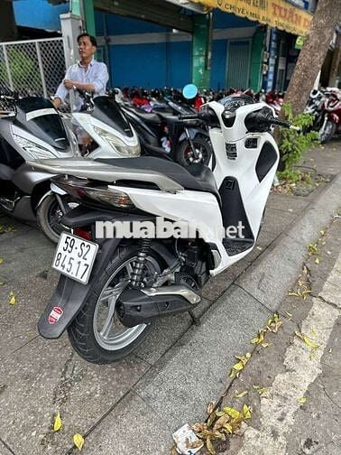 Honda SH 150 2018 mới 90% Bstp chính chủ