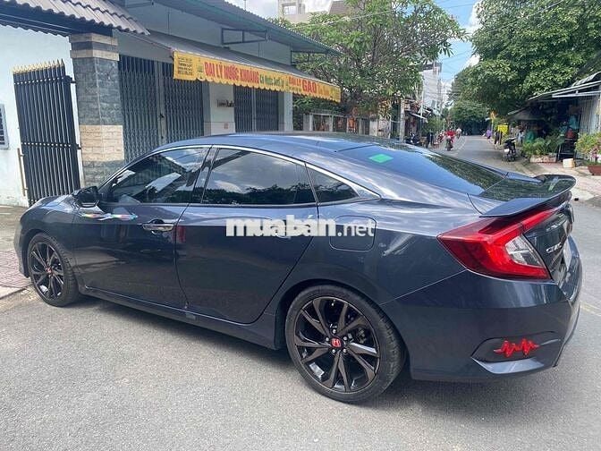 Honda Civic 2019 1.5 Turbo RS - 60000 km