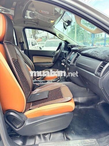 Ford Ranger XLS 4x2AT 2019 số tự động