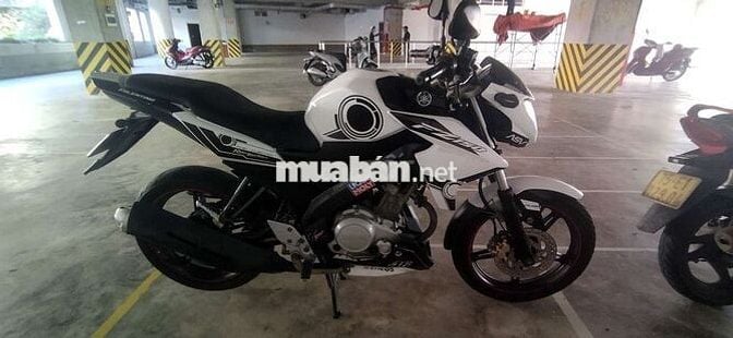 Cần bán Fz150i màu trắng