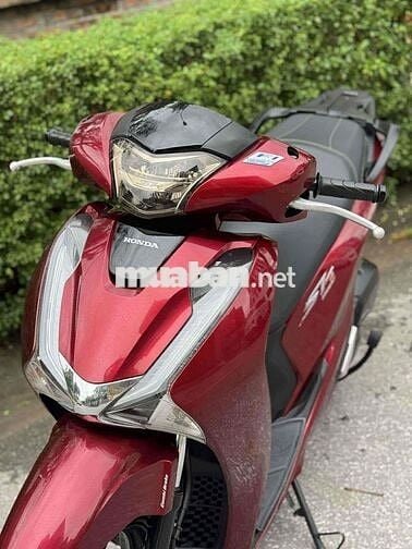 Sh 2018 xe đẹp êm zin chất chính chủ
