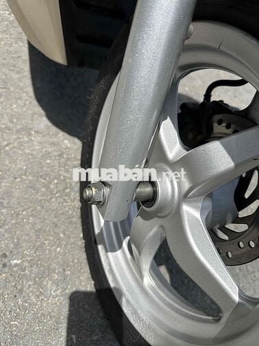 Honda Lead 125 ( góp cần cccd không nợ xấu )