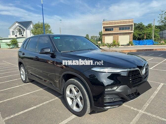 VinFast Lux SA2.0 2021 Plus 2.0 AT - 61 km