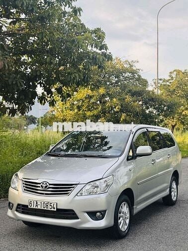 Toyota Innova 2013 2.0E - 150000 km